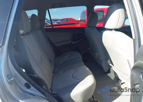 2011 Toyota Rav4 z USA, uszkodzony, nr VIN 2T3ZF4DV2BW094111